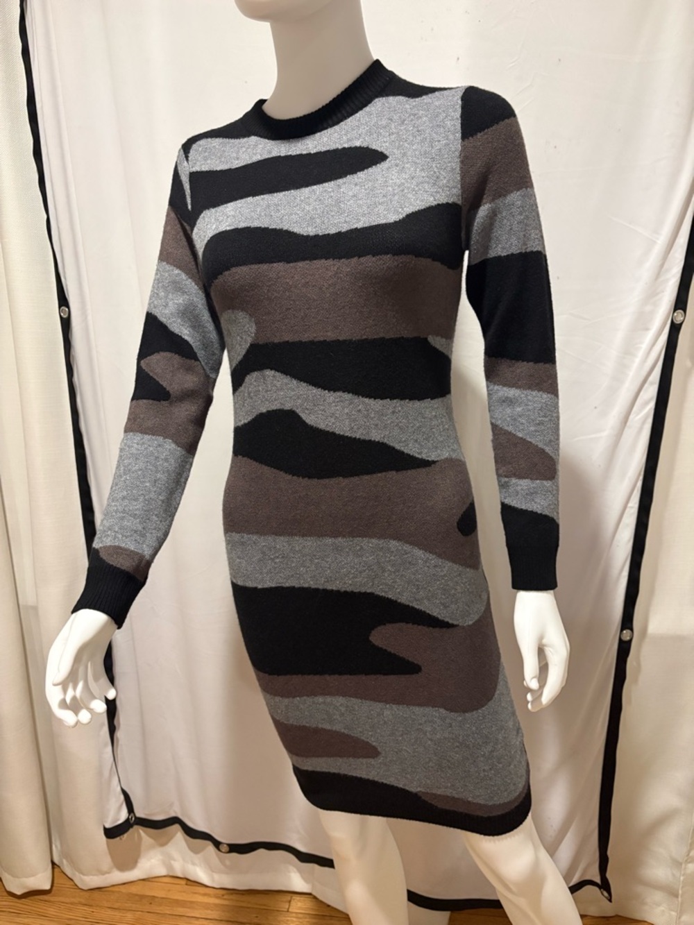 Fate Long-Sleeve Knit Bodycon Dress in Black, Gray & Brown